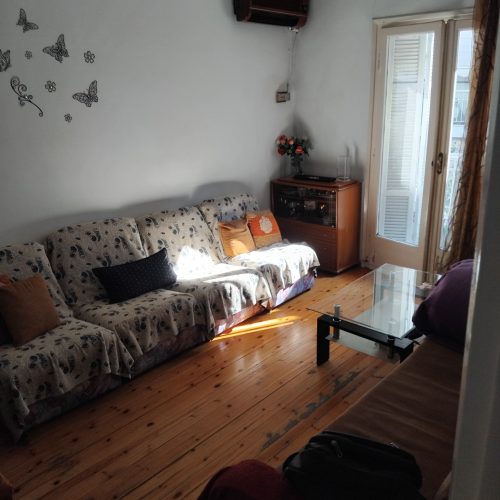 Άνω Τούμπα 1ος (ψηλος)80τ.μ 2ΔΣΚΜΠ σε πολύ καλο σημειο . 3 χώροι μπροστά φωτεινοί. Ιδανικό και για διαχωρισμό σε 2 στούντιο προς εκμετάλλευση. Τιμή 148.000€